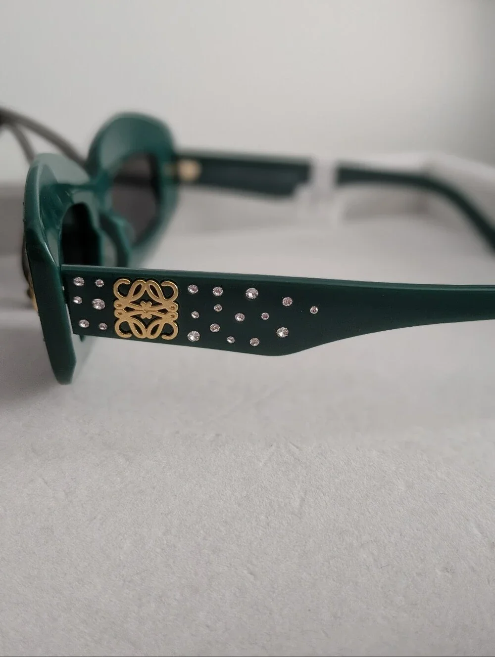 Loewe LW4114IS Crystal Embellished Green Sunglasses 96A Emerald Green Italy